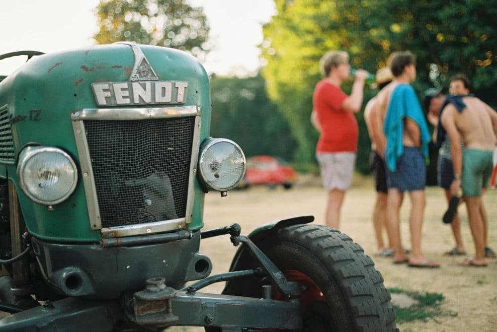 Default image description